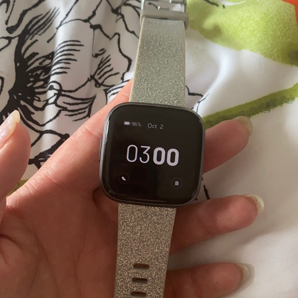 Fitbit versa 2 with extra bands and charging dock